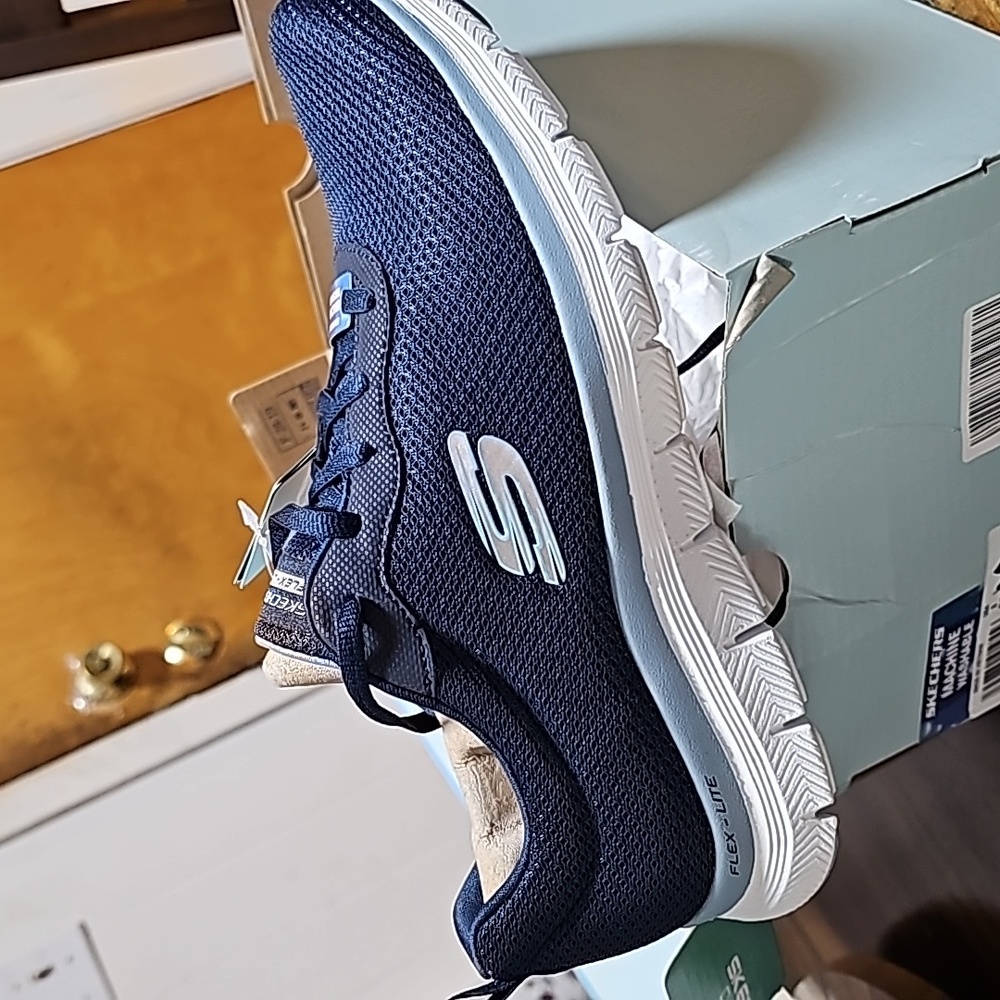 Ladies athletic shoes